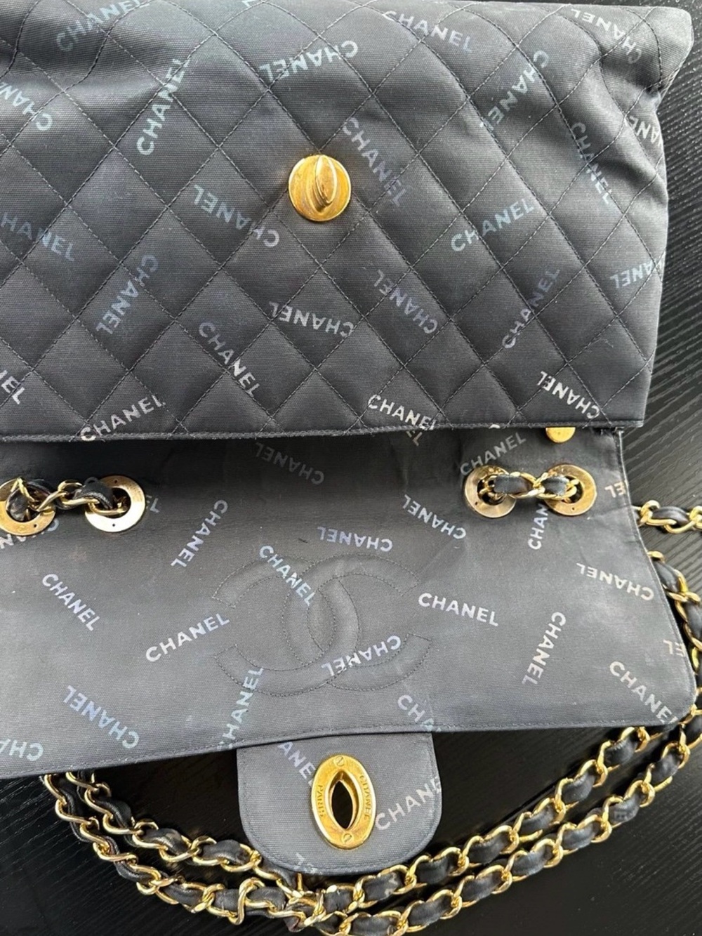 CHANEL Black Quilted Lambskin Shoulder Bag with Gold Hardware - Picture 5 of 13